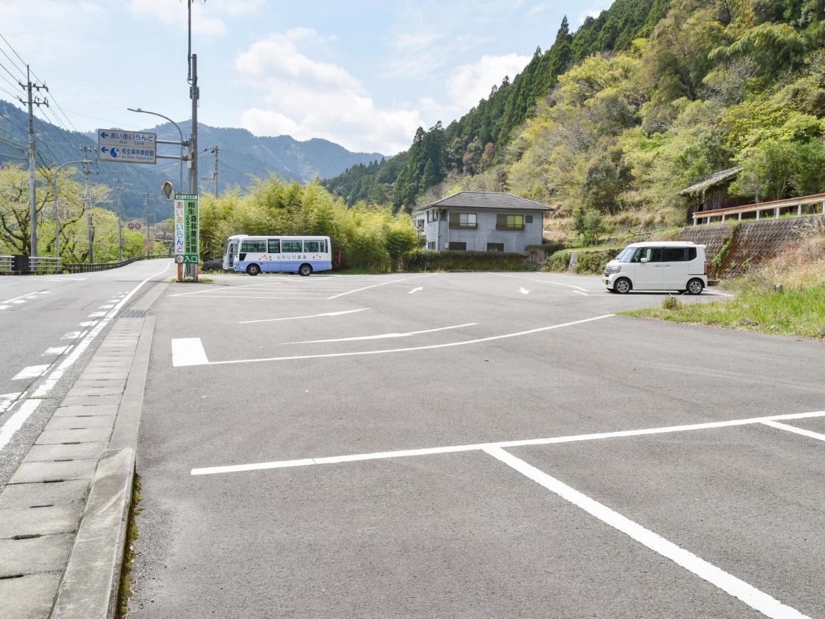 Готель Momijigawa Onsen Naka Екстер'єр фото