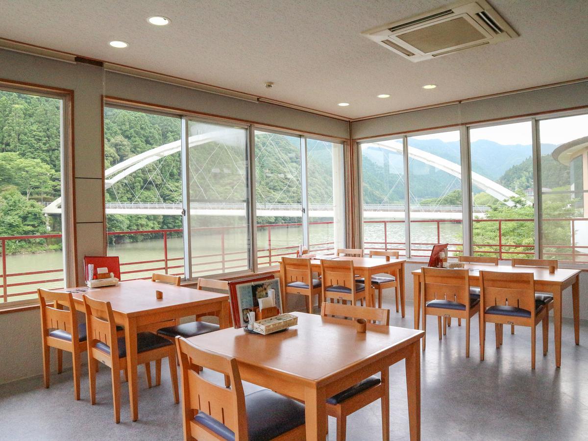 Готель Momijigawa Onsen Naka Екстер'єр фото